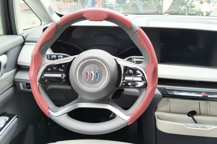 Used Buick GL8 2025 Lu Zun Deluxe Edition Steering Wheel