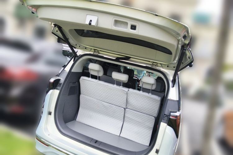 Used Buick GL8 2025 Lu Zun Deluxe Edition Trunk