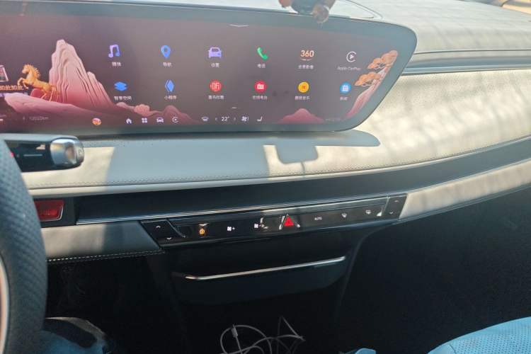 Used Buick GL8 2025 Lu Zun Deluxe Edition Audio And AC Panel