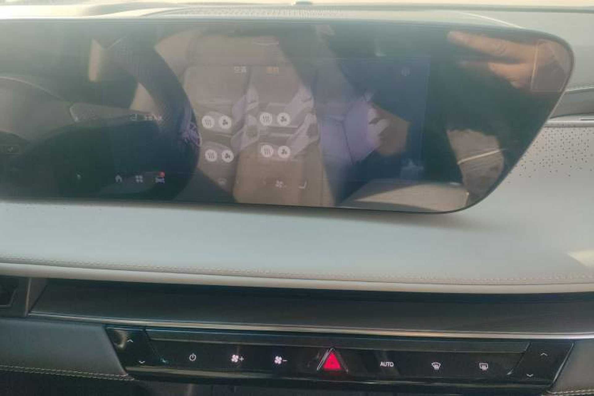 Used Buick GL8 2025 Lu Zun Deluxe Edition Audio And AC Panel