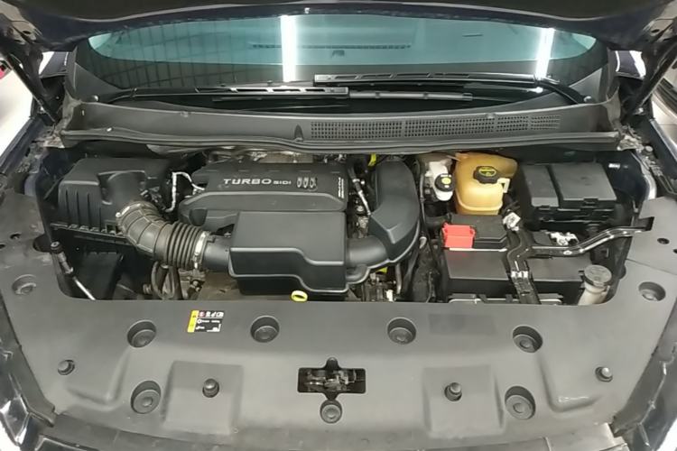 Used Buick GL8 2025 Lu Zun Smart Enjoyment Edition Engine Bay