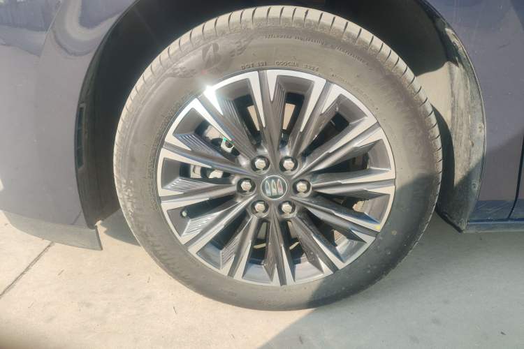 Used Buick GL8 2025 Lu Zun Deluxe Edition Left Front Wheel Hub