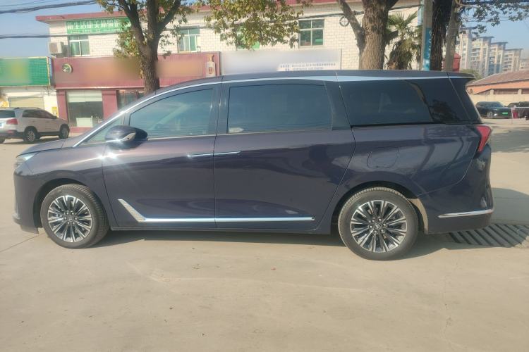 Used Buick GL8 2025 Lu Zun Deluxe Edition Left Side