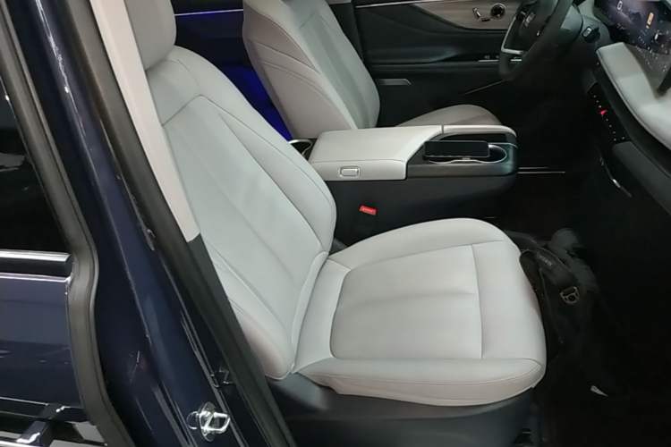 Used Buick GL8 2025 Lu Zun Smart Enjoyment Edition Right Front Seat