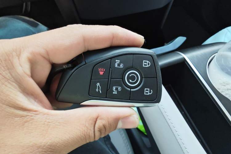Used Buick GL8 2025 Lu Zun Deluxe Edition Vehicle Key