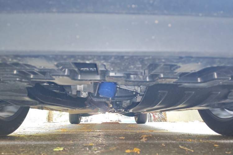Used Buick GL8 2025 Model Land Cruiser Business Class Comfort DG Edition Chassis Front