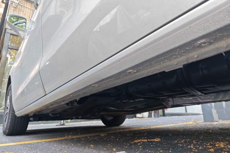 Used Buick GL8 2025 Model Land Cruiser Business Class Comfort DG Edition Chassis Rear Left