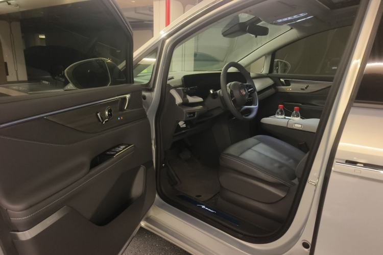 Used Buick GL8 2025 Lu Zun Smart Enjoyment & Yue Edition Driver Seat
