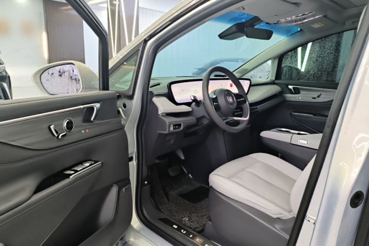 Used Buick GL8 2025 Lu Zun Deluxe Edition Driver Seat