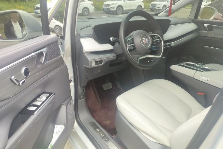 Used Buick GL8 2025 Lu Zun Deluxe Edition Driver Seat