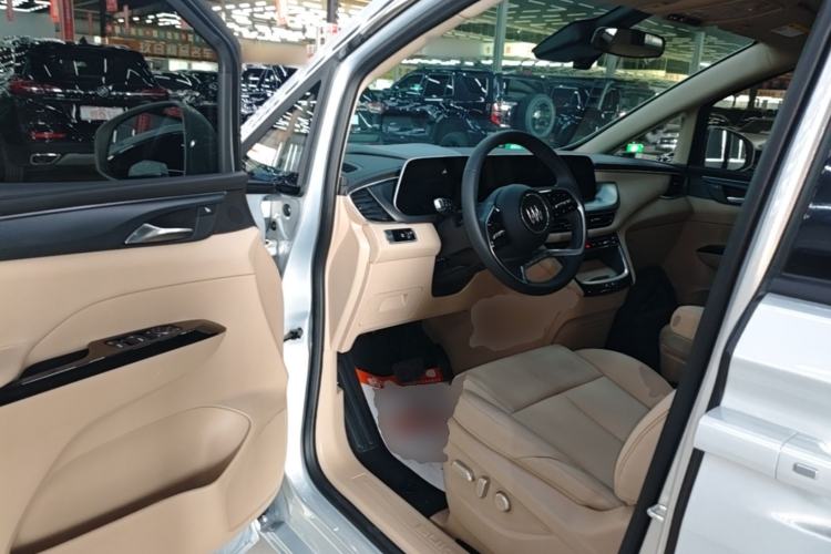 Used Buick GL8 2025 Model Land Cruiser Business Class Smart Enjoyment Edition Driver Seat