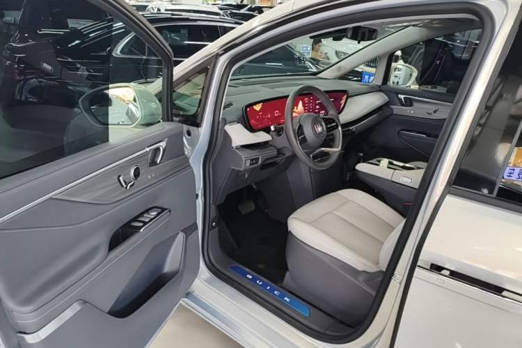 Used Buick GL8 2025 Lu Zun Smart Enjoyment & Yue Edition Driver Seat