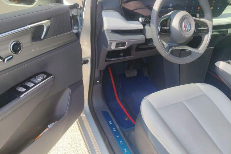 Used Buick GL8 2025 Lu Zun Smart Enjoyment Edition Driver Seat