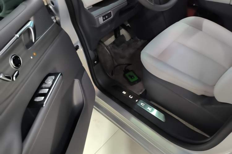 Used Buick GL8 2025 Lu Zun Smart Enjoyment Edition Driver Seat