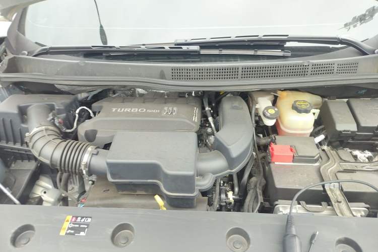 Used Buick GL8 2025 Lu Zun Deluxe Edition Engine Bay