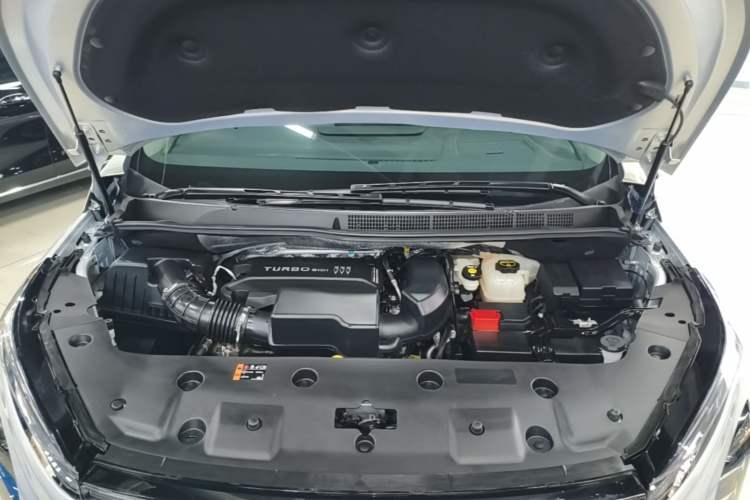 Used Buick GL8 2025 Lu Zun Smart Enjoyment & Yue Edition Engine Bay
