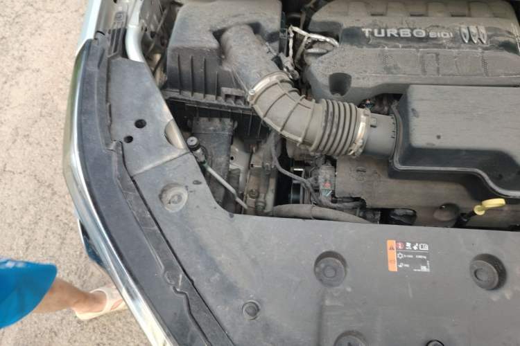 Used Buick GL8 2025 Lu Zun Smart Enjoyment Edition Engine Bay Right