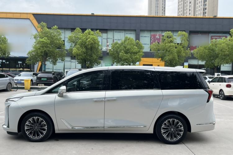 Used Buick GL8 2025 Lu Zun Deluxe Edition Exterior 10