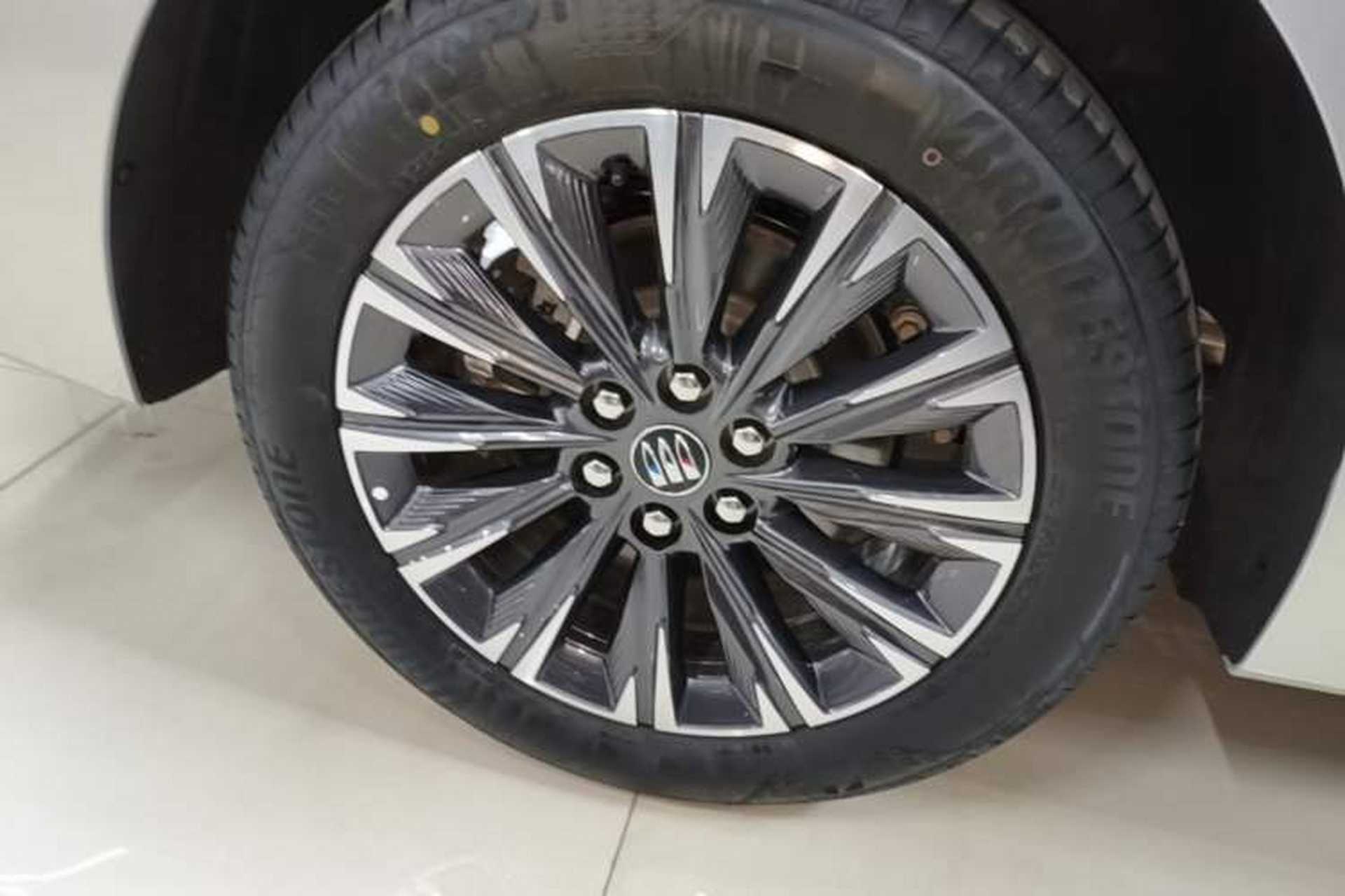 Used Buick GL8 2025 Lu Zun Deluxe Edition Exterior 5