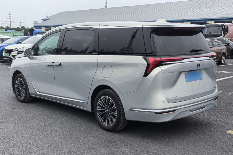 Used Buick GL8 2025 Lu Zun Deluxe Edition Exterior 5