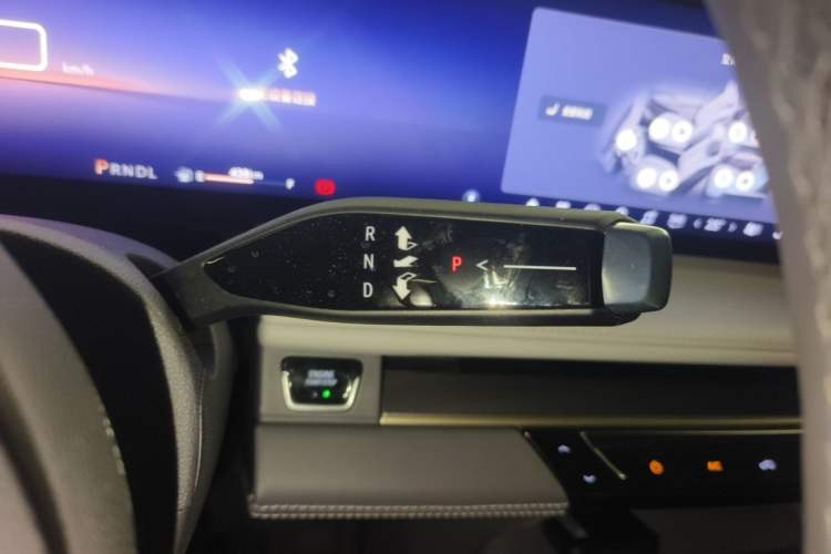 Used Buick GL8 2025 Lu Zun Smart Enjoyment & Yue Edition Gear Lever