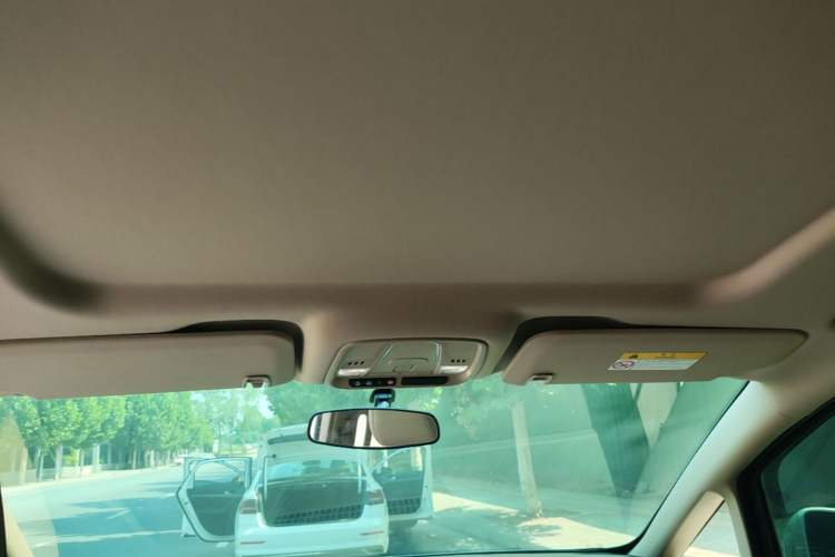 Used Buick GL8 2025 Model Land Cruiser Business Class Comfort DG Edition Headliner