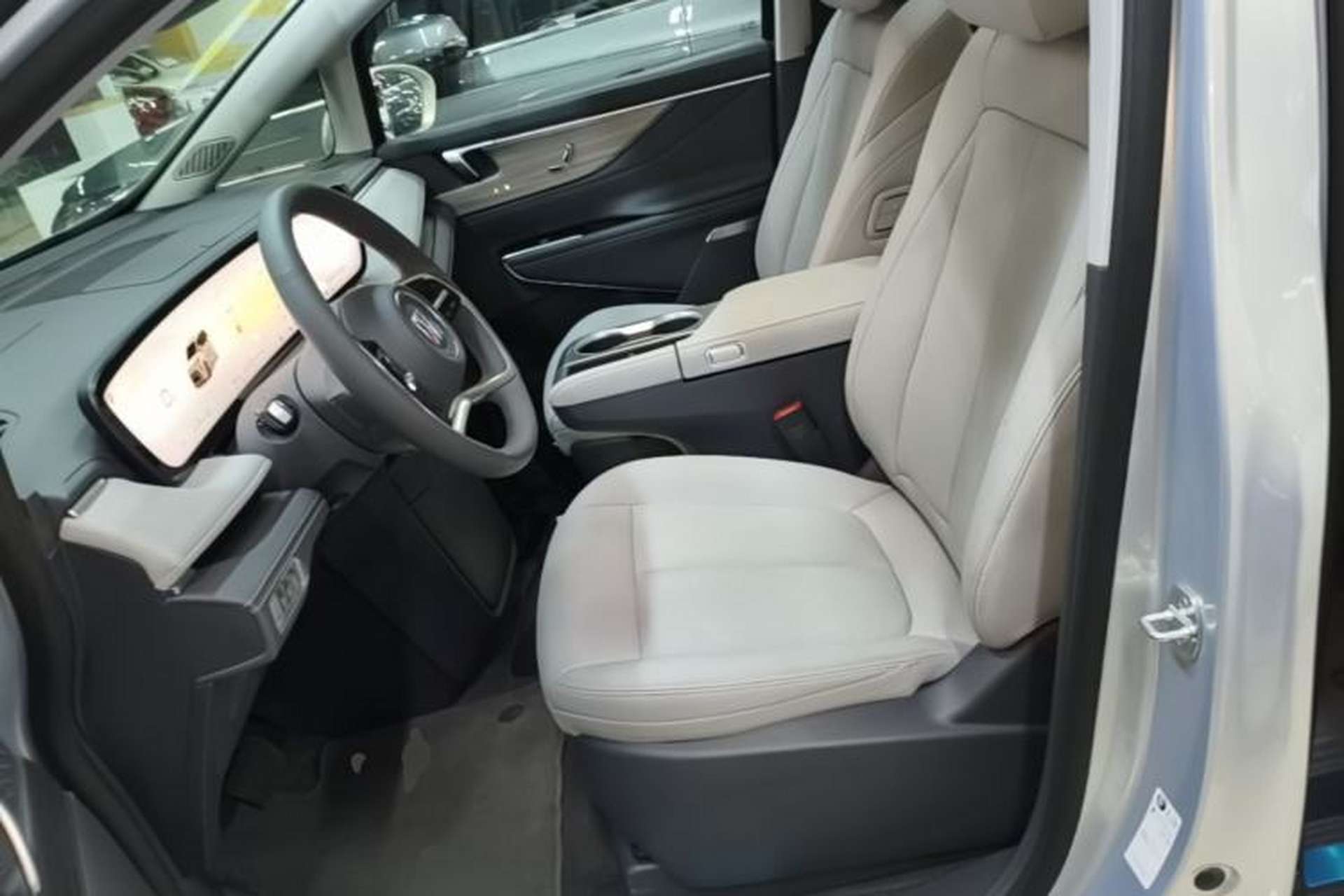 Used Buick GL8 2025 Lu Zun Deluxe Edition Left Front Seat