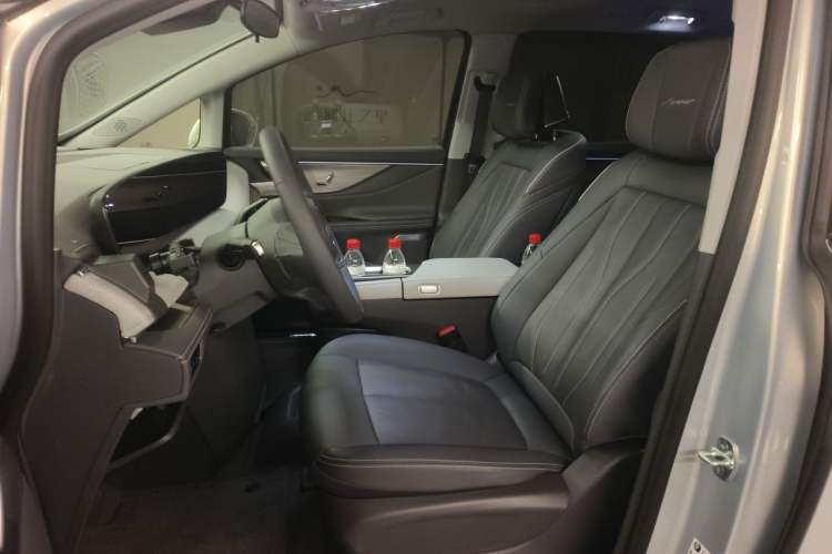 Used Buick GL8 2025 Lu Zun Smart Enjoyment & Yue Edition Left Front Seat