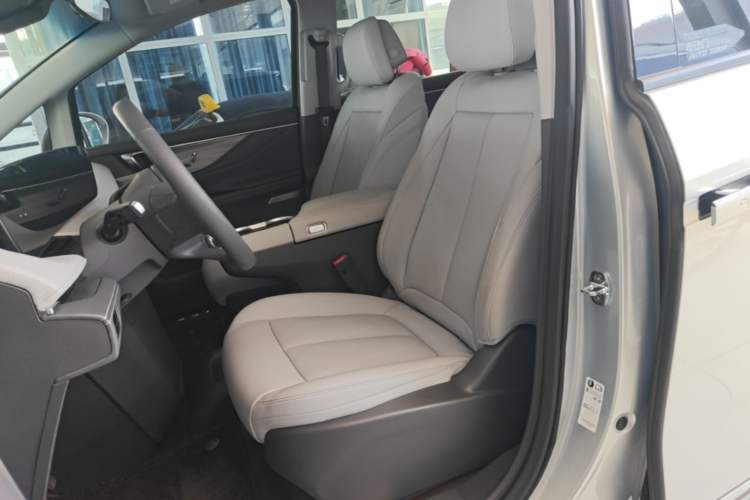 Used Buick GL8 2025 Lu Zun Smart Enjoyment Edition Left Front Seat