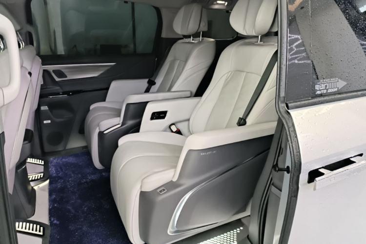Used Buick GL8 2025 Lu Zun Deluxe Edition Left Rear Seat