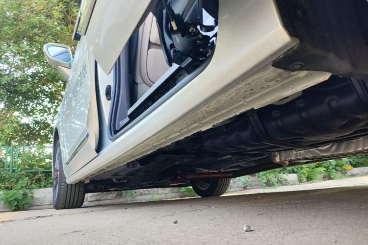 Used Buick GL8 2025 Lu Zun Deluxe Edition Left Side Sill