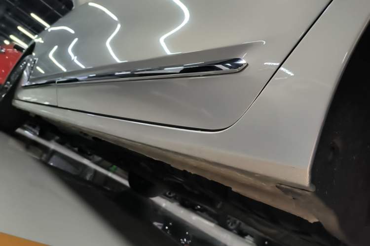 Used Buick GL8 2025 Lu Zun Smart Enjoyment Edition Left Side Sill