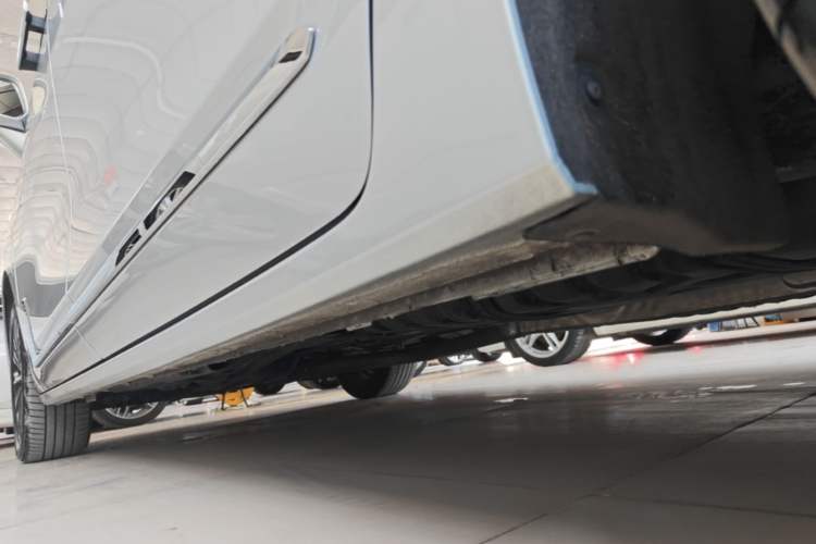 Used Buick GL8 2025 Lu Zun Smart Enjoyment Edition Left Side Sill
