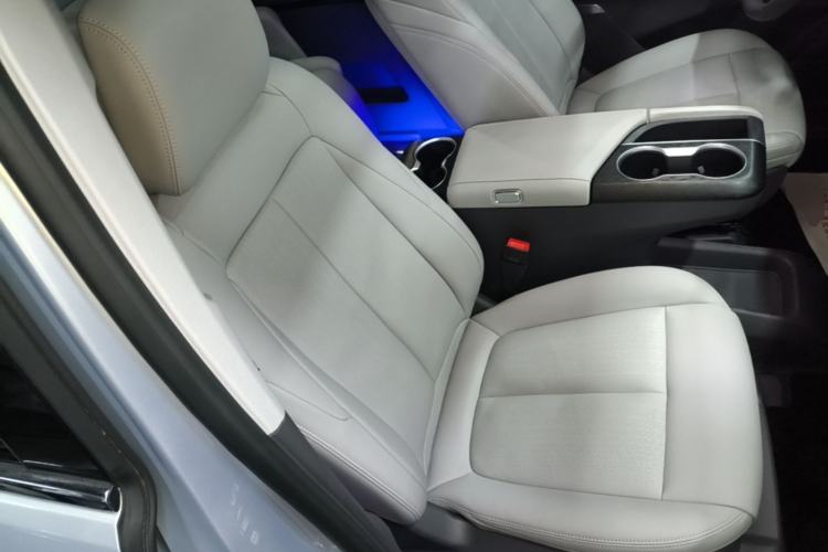 Used Buick GL8 2025 Lu Zun Deluxe Edition Right Front Seat