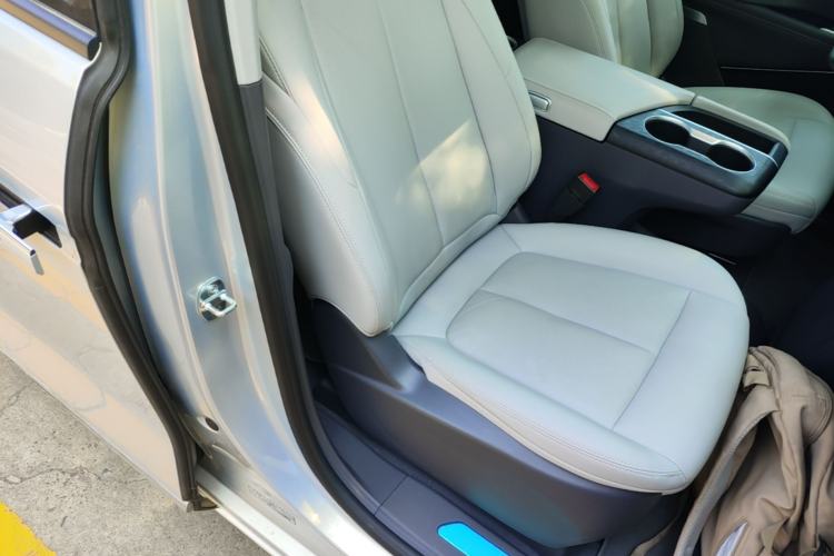 Used Buick GL8 2025 Lu Zun Deluxe Edition Right Front Seat