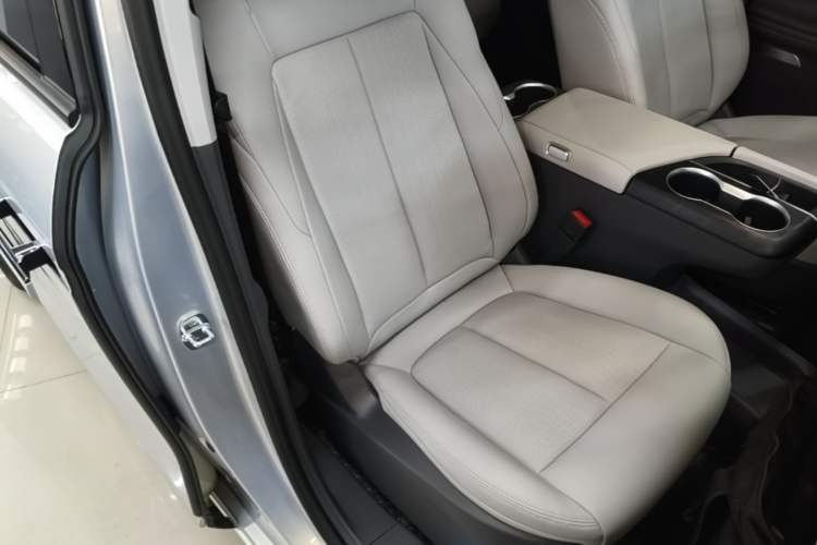 Used Buick GL8 2025 Lu Zun Smart Enjoyment & Yue Edition Right Front Seat
