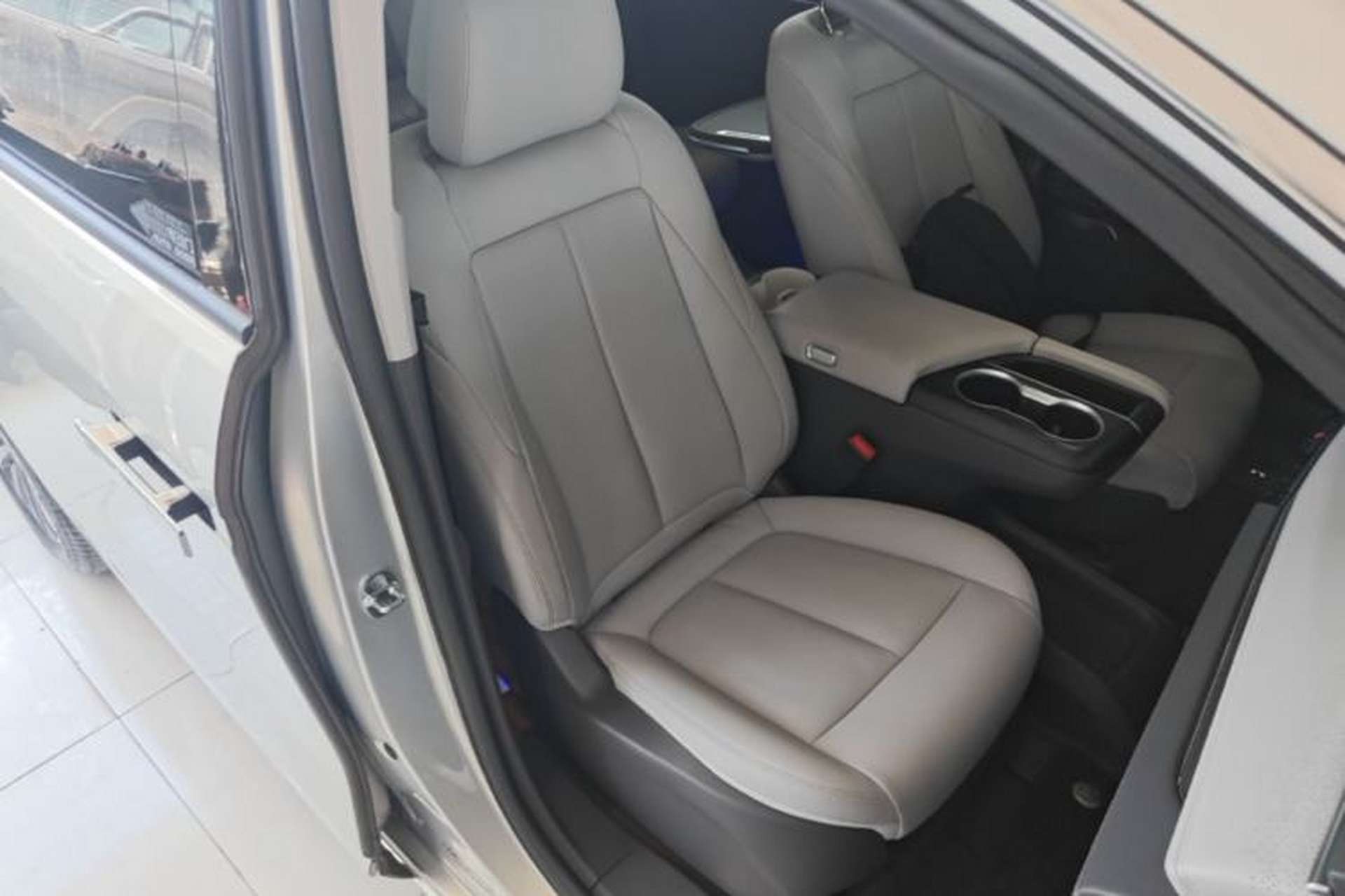 Used Buick GL8 2025 Lu Zun Smart Enjoyment Edition Right Front Seat