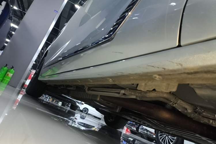 Used Buick GL8 2025 Lu Zun Deluxe Edition Right Side Sill