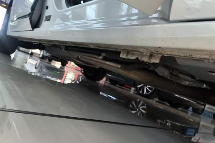 Used Buick GL8 2025 Lu Zun Deluxe Edition Right Side Sill