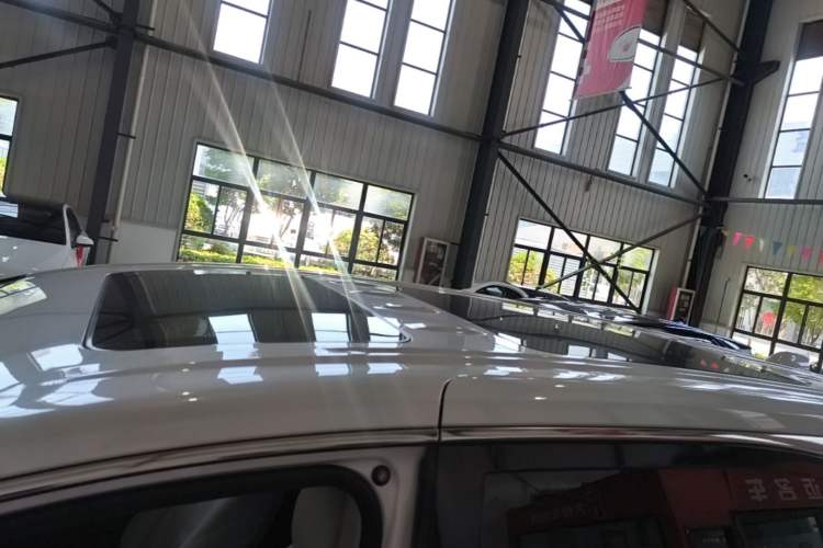 Used Buick GL8 2025 Lu Zun Deluxe Edition Roof