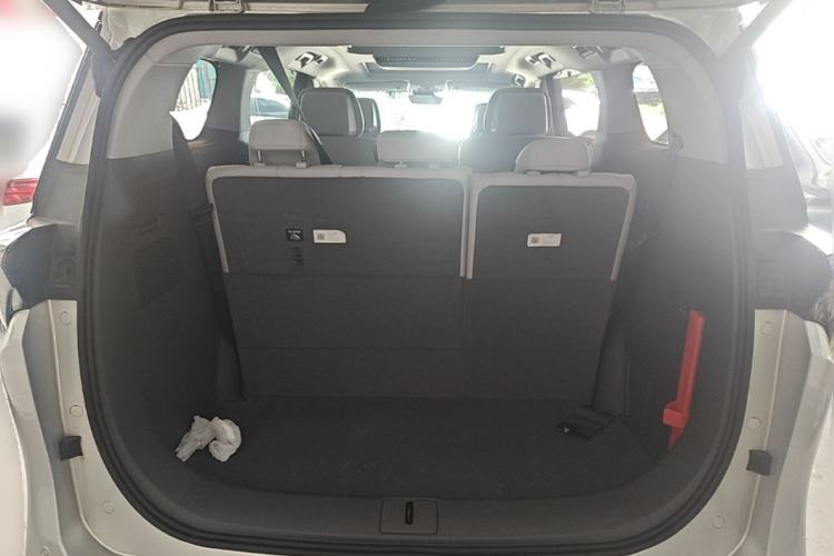 Used Buick GL8 2025 Lu Zun Deluxe Edition Trunk