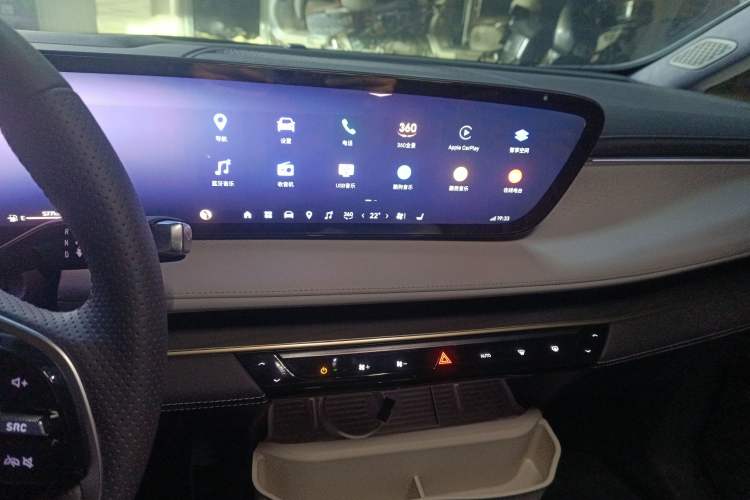 Used Buick GL8 2025 Lu Zun Deluxe Edition Audio And AC Panel