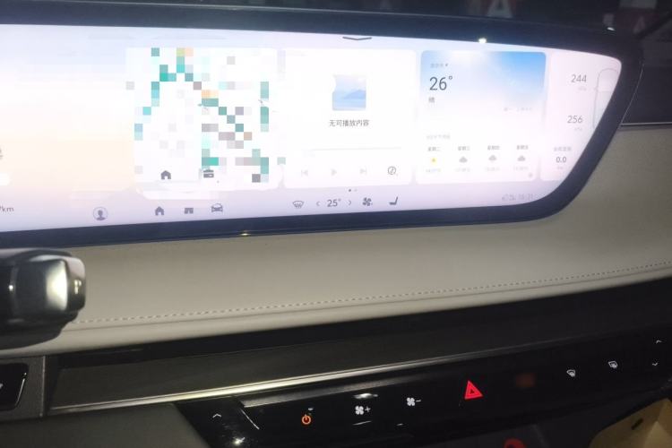 Used Buick GL8 2025 Lu Zun Deluxe Edition Audio And AC Panel