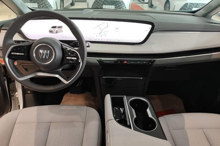 Used Buick GL8 2025 Lu Zun Smart Enjoyment & Yue Edition Audio And AC Panel