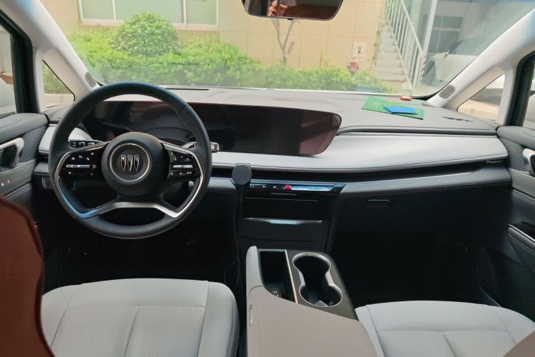 Used Buick GL8 2025 Lu Zun Smart Enjoyment & Yue Edition Center Console