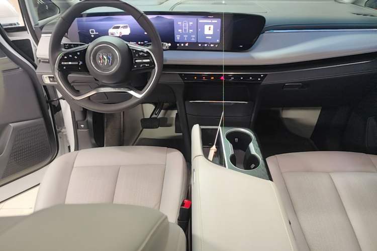 Used Buick GL8 2025 Lu Zun Smart Enjoyment Edition Center Console
