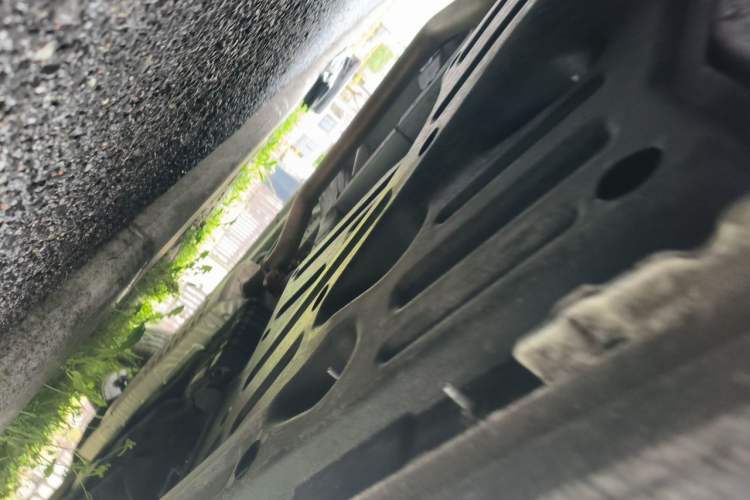 Used Buick GL8 2025 Lu Zun First Edition Chassis Front Left