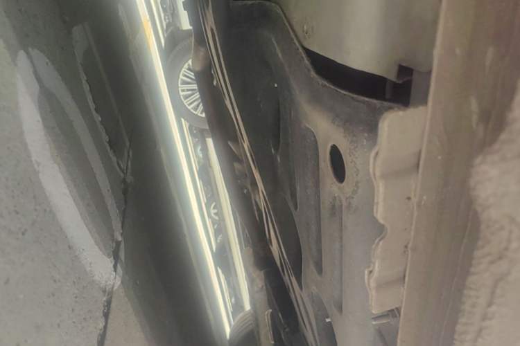 Used Buick GL8 2025 Lu Zun Deluxe Edition Chassis Front Left