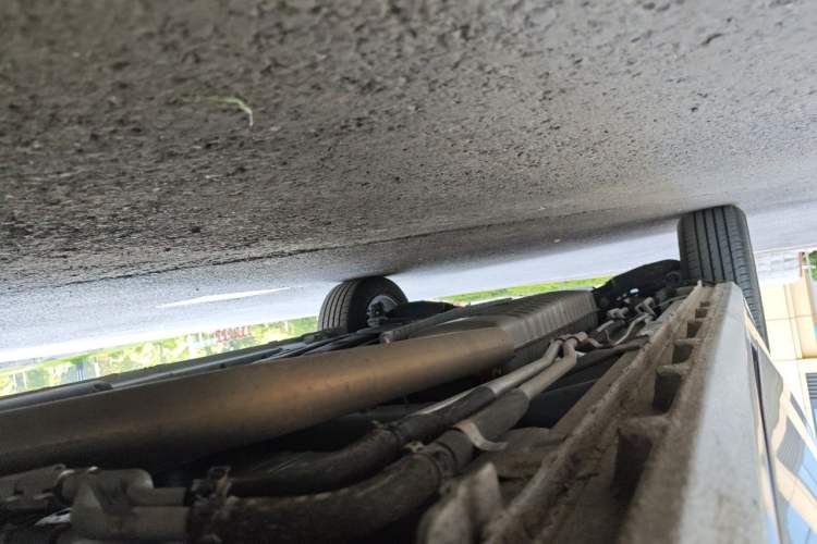 Used Buick GL8 2025 Model Land Executive Class First-Adoption Edition Chassis Front Right