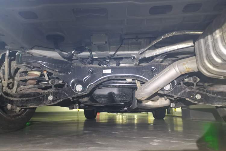 Used Buick GL8 2025 Lu Zun Deluxe Edition Chassis Rear